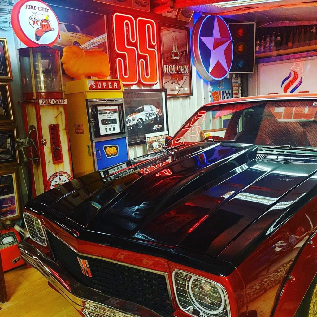 custom neon signs and neon lights in Perth, Australia